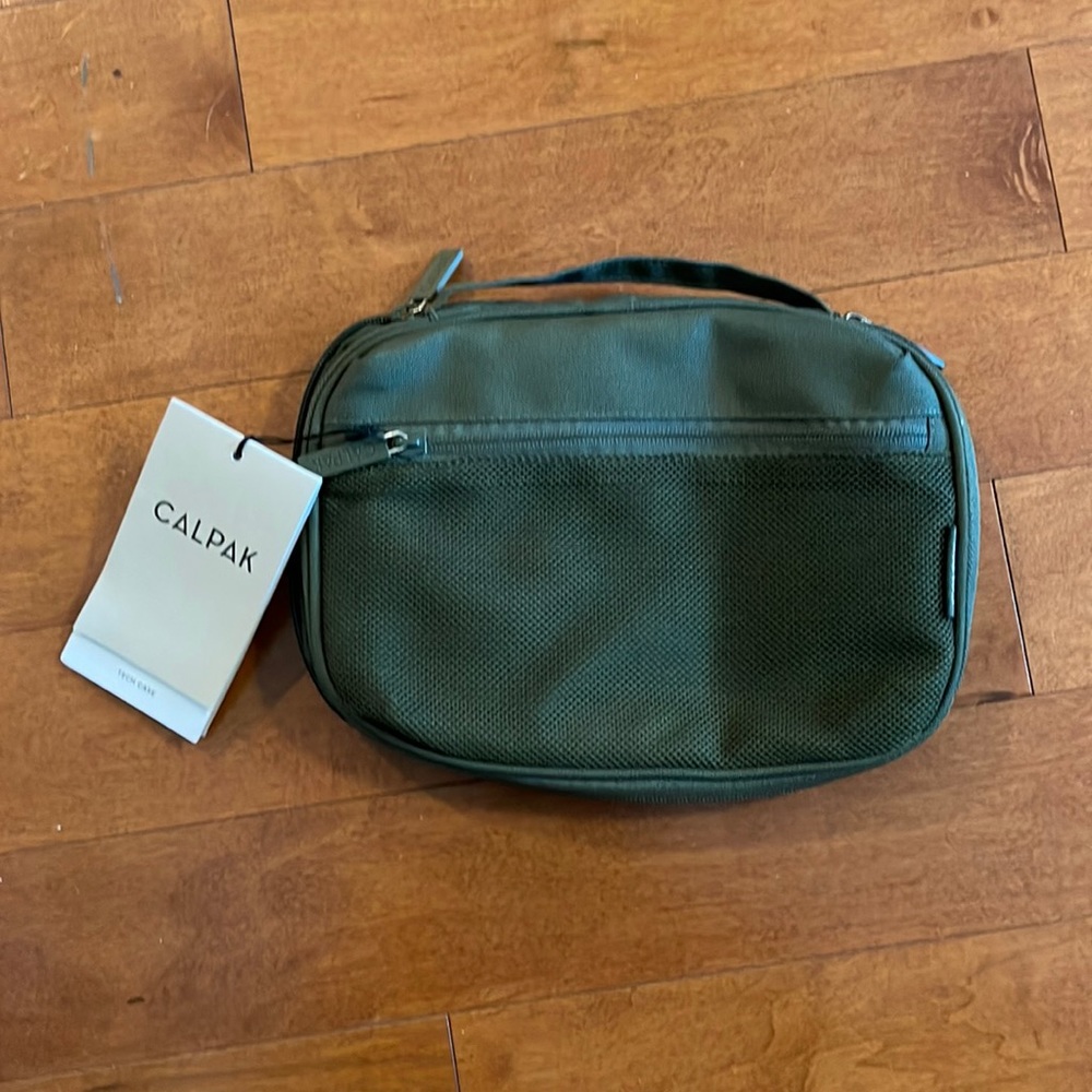 CALPAK Tech Case Moss/Green